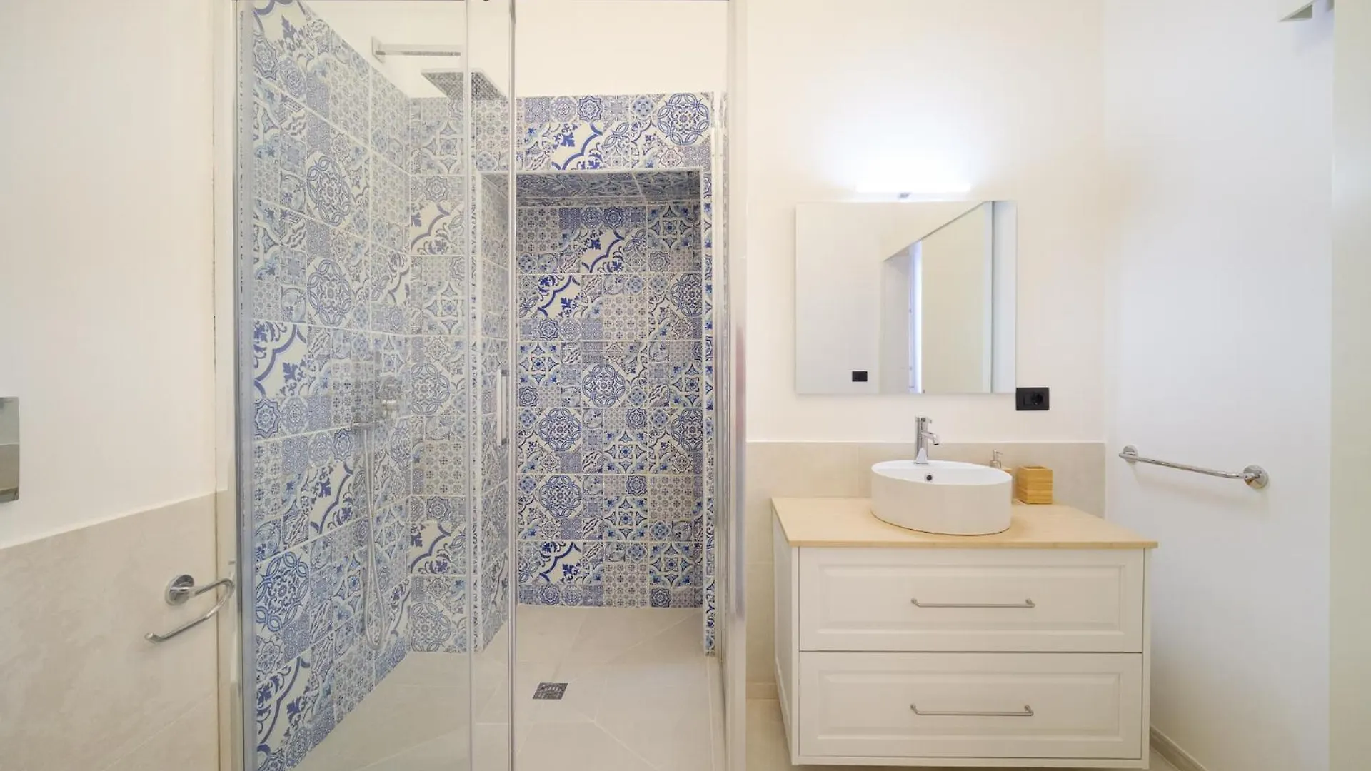 Apartment Dadada By Buddyrent Rome